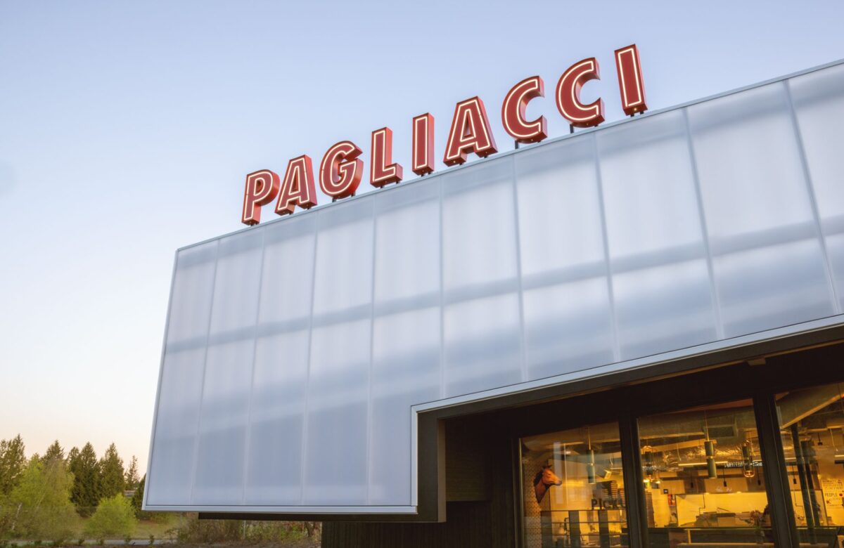 Floisand Pagliacci Eastgate Hero (Custom)